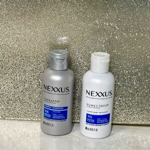 5 for $25 item 🌺 Mini Nexxus Therappe and Humectress Shampoo and Conditioner Set